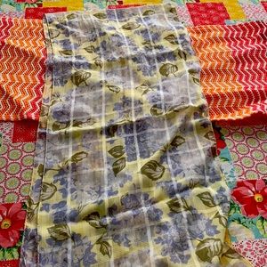 April Cornell pale yellow & blue hydrangea scarf